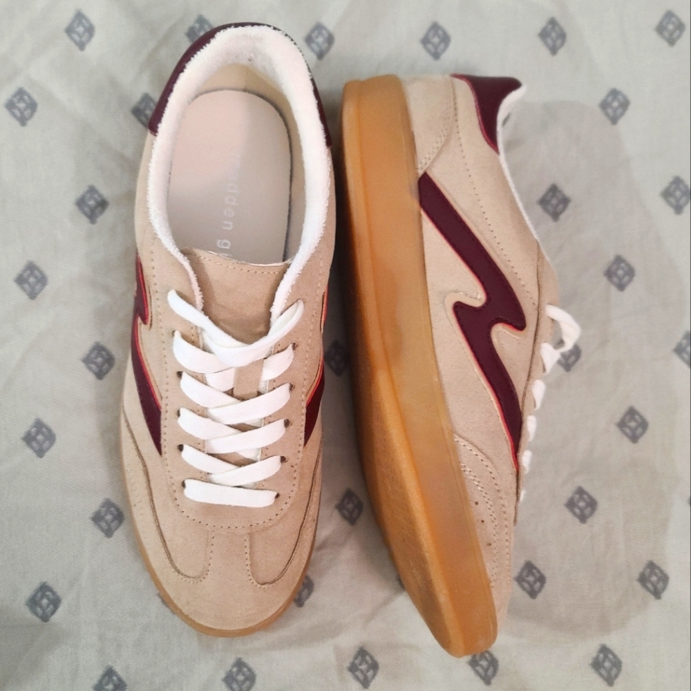Madden Girl GIIA retro Burgundy Nude Tan Sneakers Gum Sole